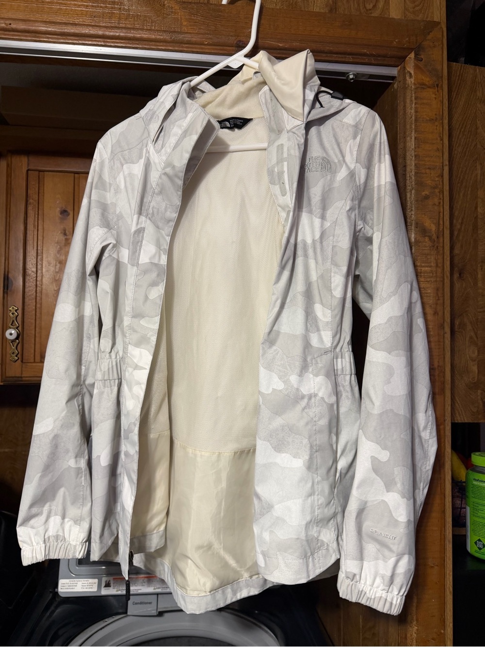 The North Face Women's White & Light Gray Camo Ski Jacket